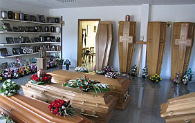 magasin de cercueils et articles funéraires