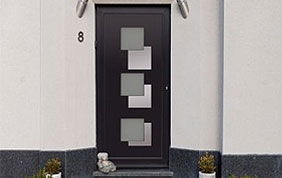 porte extérieure en PVC