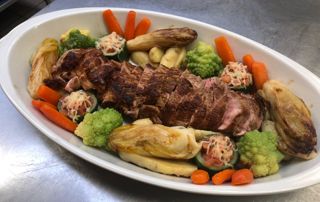 Plat de viande avec légumes