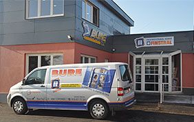 showroom Bure SA et camionnette