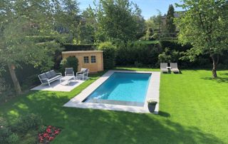 jolie piscine dans un jardin dans le Hainaut