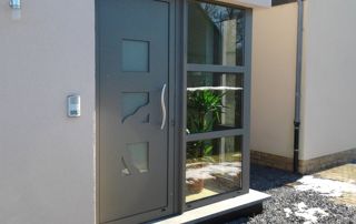 Porte extérieure en PVC