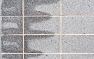 humidité sur du carrelage