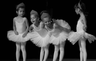 groupe de filles en tutu