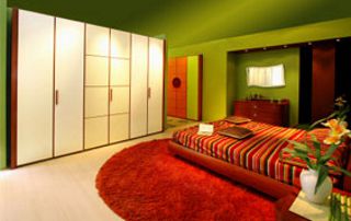 placard sur-mesure dans une chambre