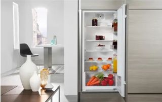 électroménager frigo ouvert