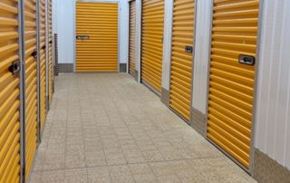 garde-meubles jaunes stockbox