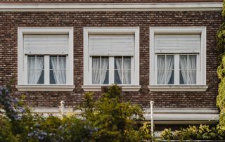Volets roulants sur 3 fenêtres